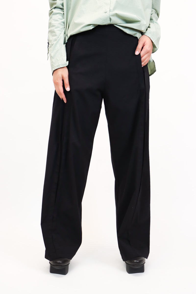 ボトムスその他   Classic black trousers YOKO SAKAMOTO】CLASSIC TAPERED TROUSERS（スラックス）｜yoko