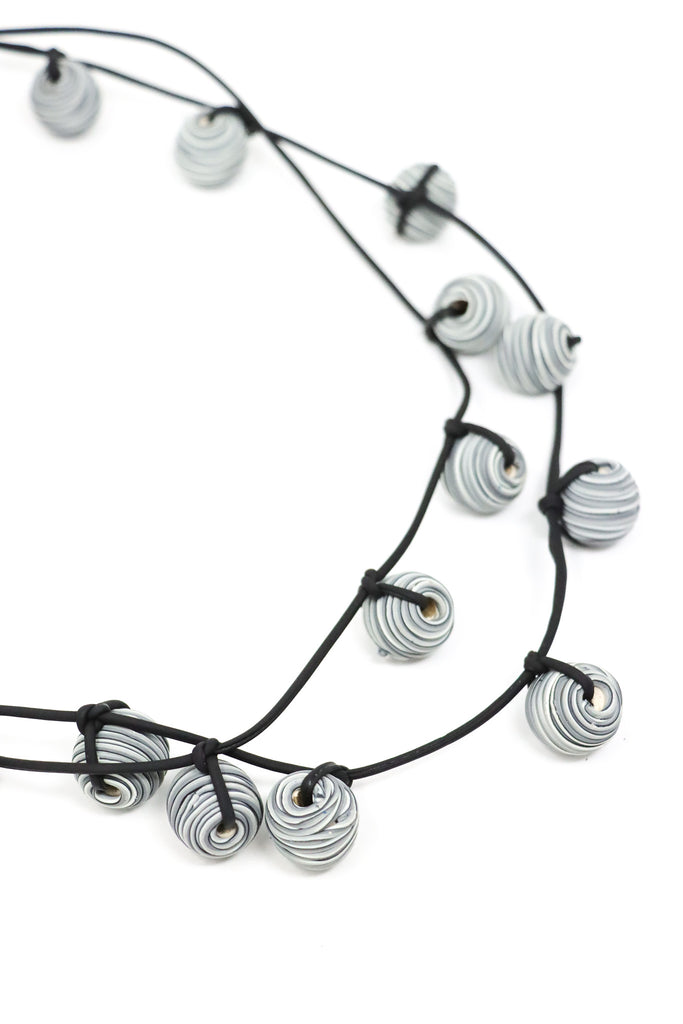 ianhui London Monochrome Swirl Necklace I ATELIER957
