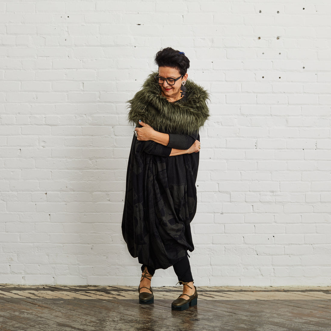 Rundholz Black Label outfit with faux fur scarf on model from ATELIER957 