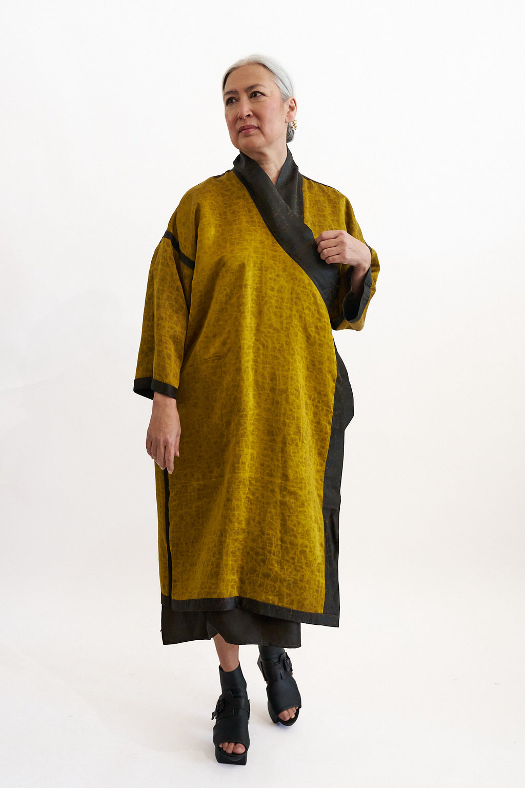 Noir Mud Silk Reversible Jacket | ATELIER957