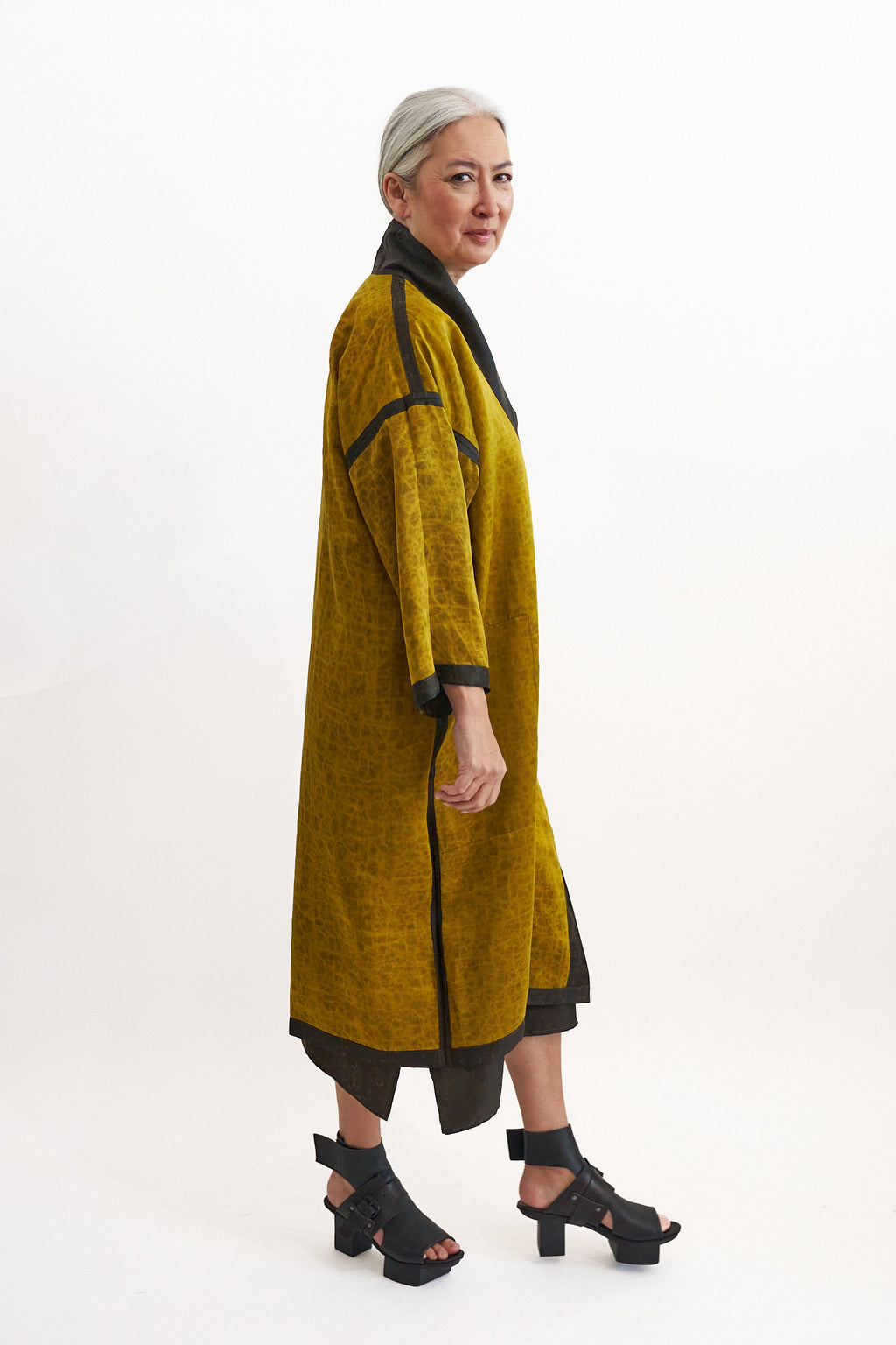 Noir Mud Silk Reversible Jacket | ATELIER957