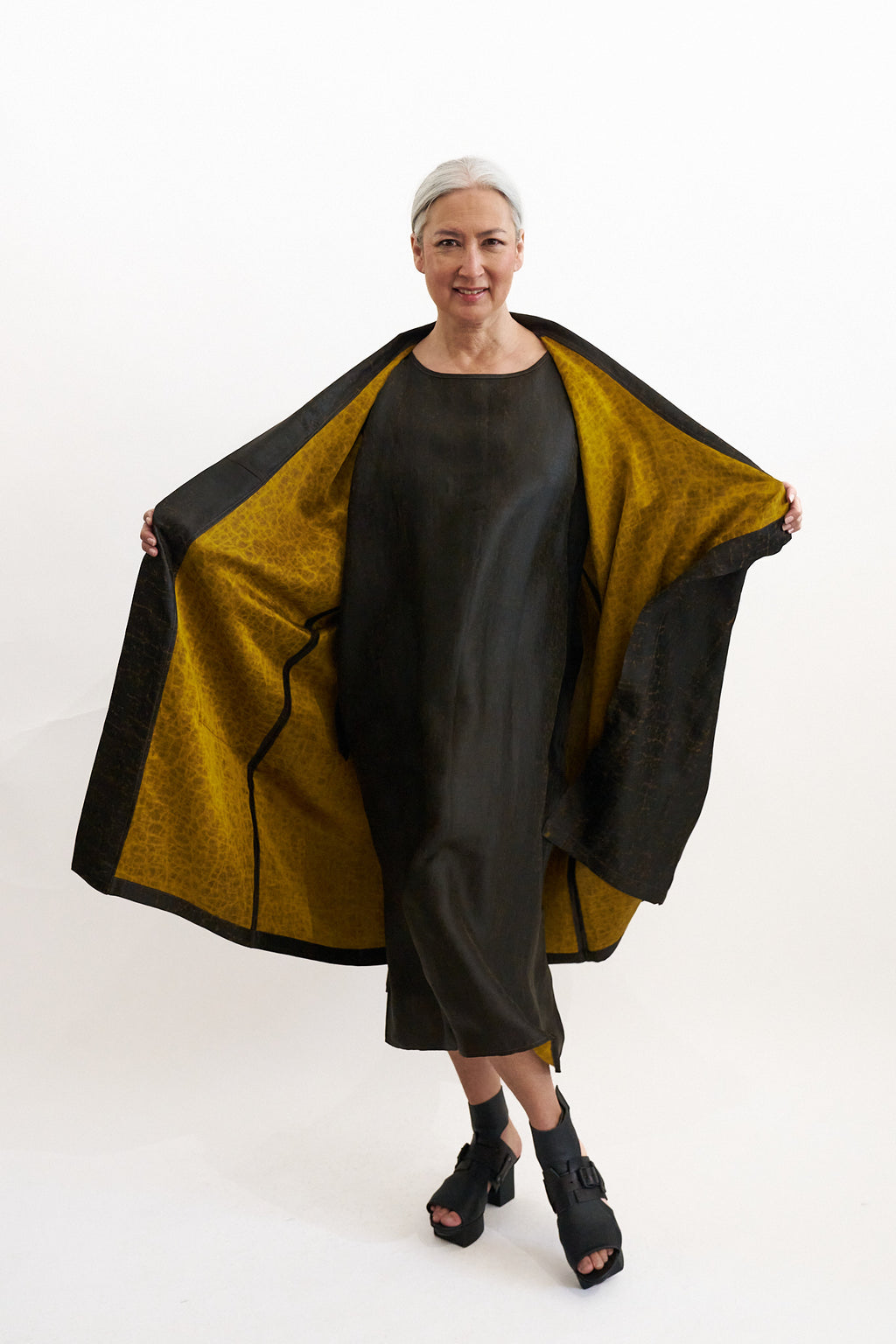 Noir Mud Silk Reversible Tunic | ATELIER957
