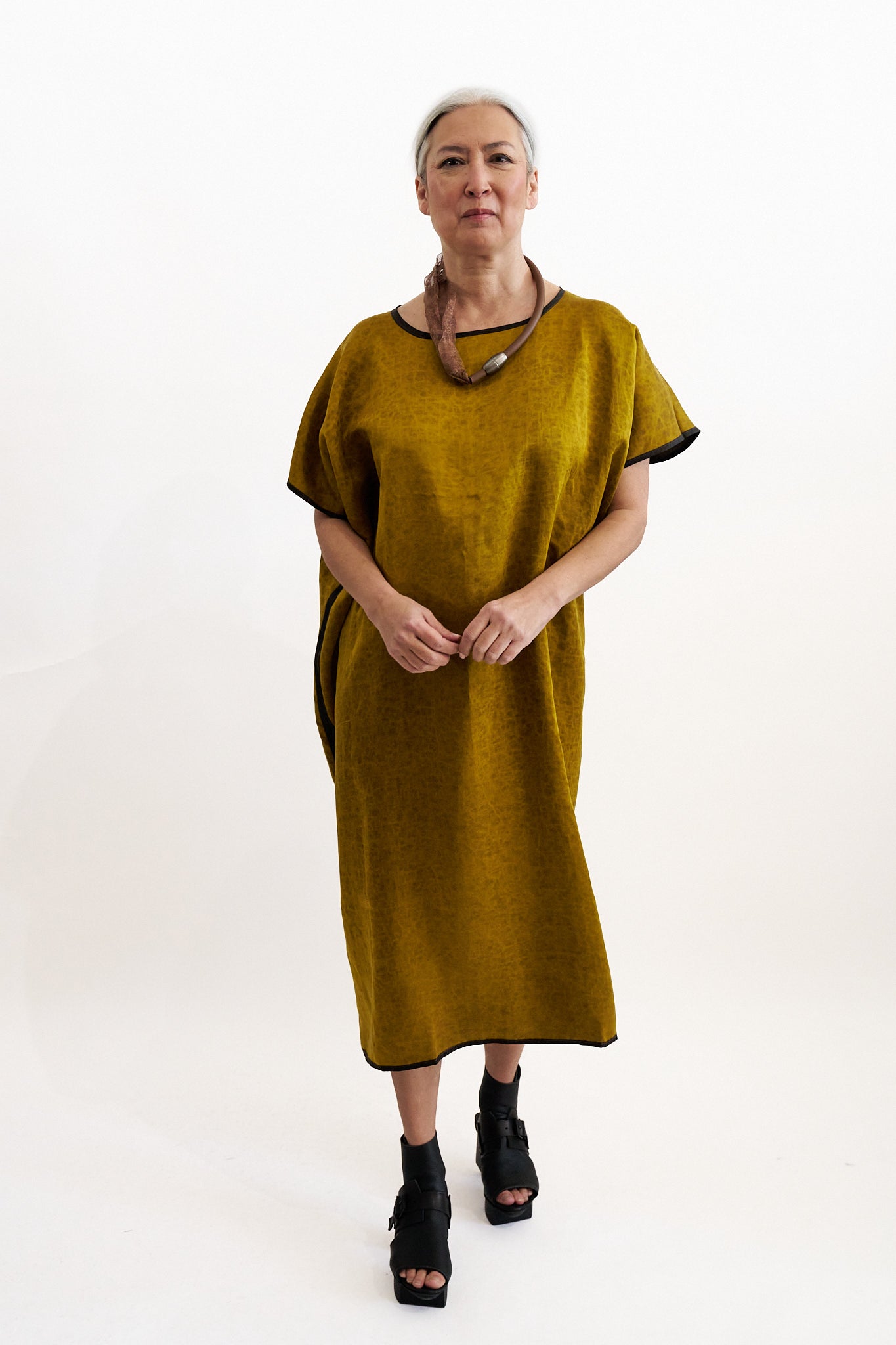 Noir Mud Silk Reversible Tunic | ATELIER957