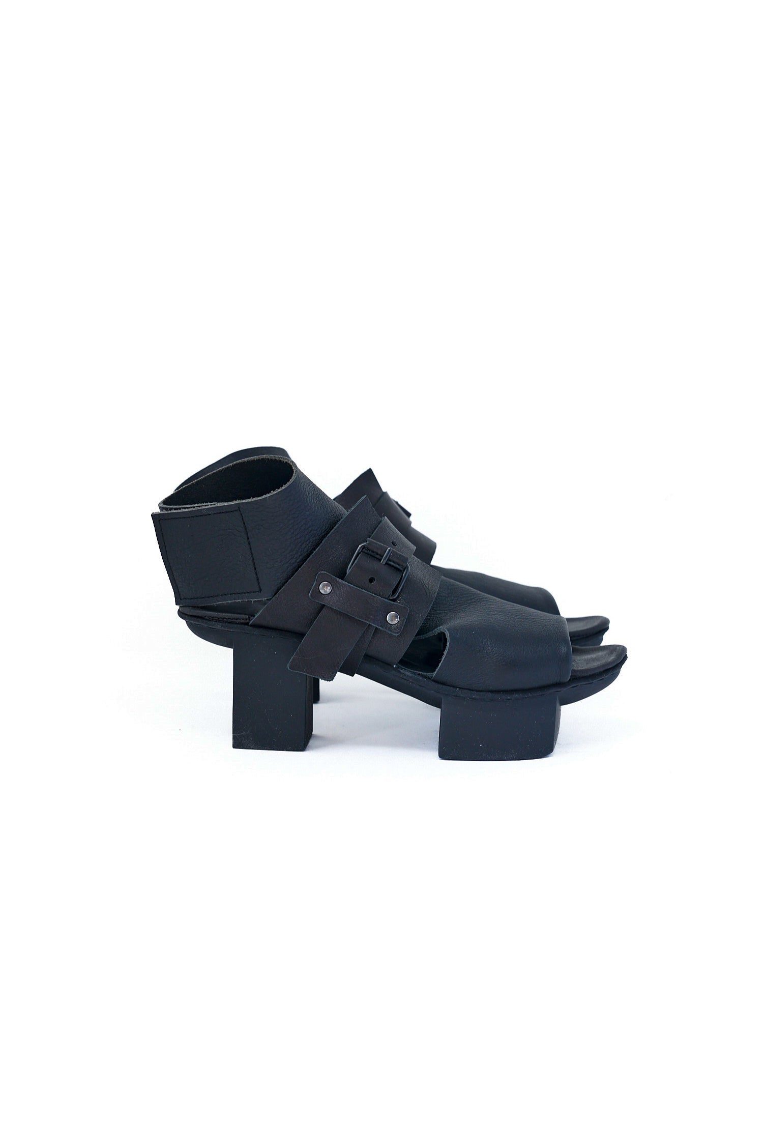 Trippen Forecast Black Sandals | ATELIER957