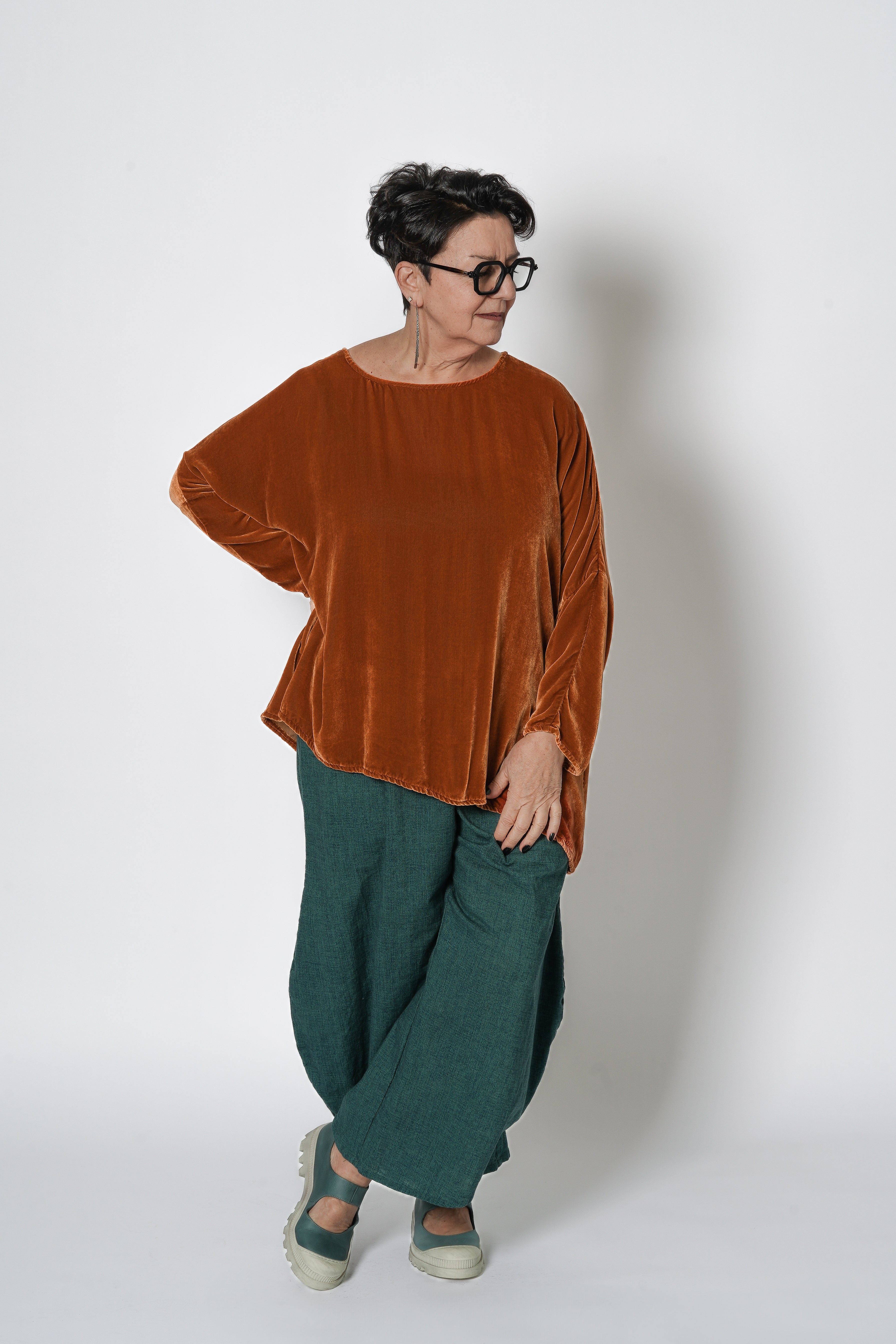  Krista Larson Basic Velvet Shirt | ATELIER957