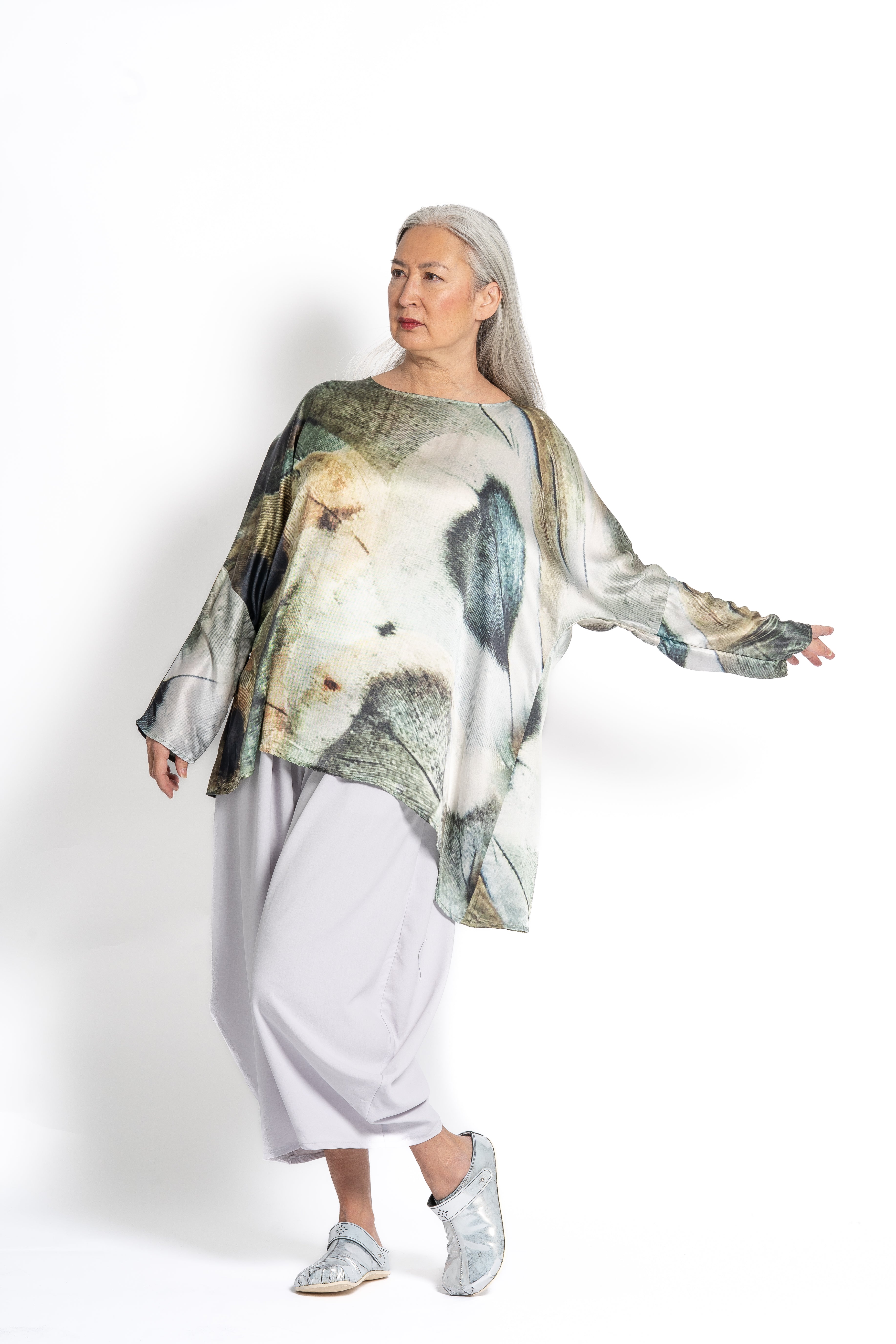 Krista Larson Feathers Basic Shirt | ATELIER957