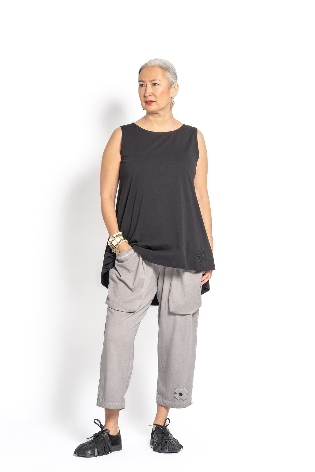 PLUSLAVIE PLÜ Black A Top | ATELIER957