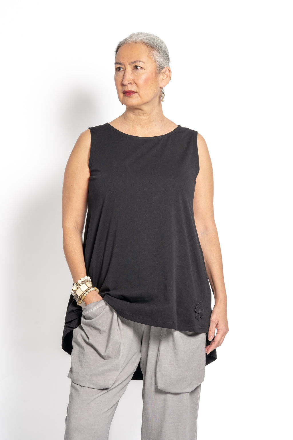 PLUSLAVIE PLÜ Black A Top | ATELIER957