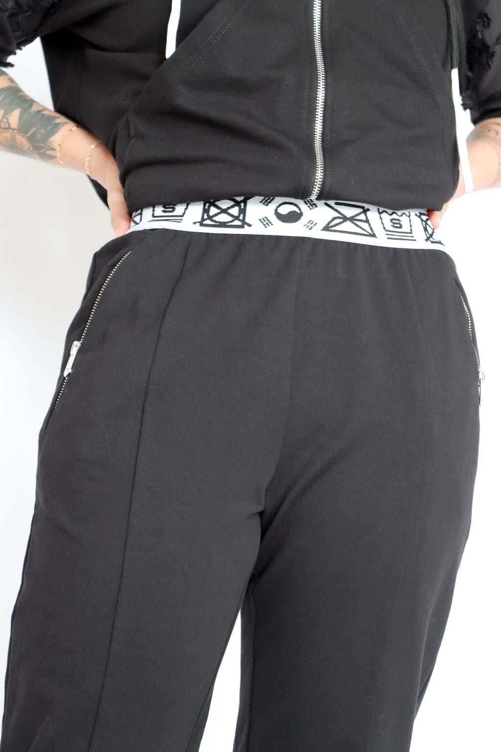 NY 77 Design 25072 Pants | ATELIER957