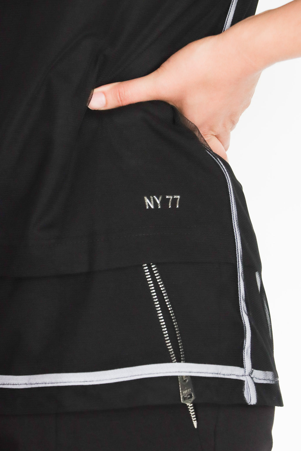 NY 77 Design 25024 Top | ATELIER957