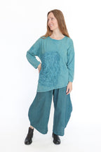 Krista Larson Cabbage Rose T-Shirt | AELIER957