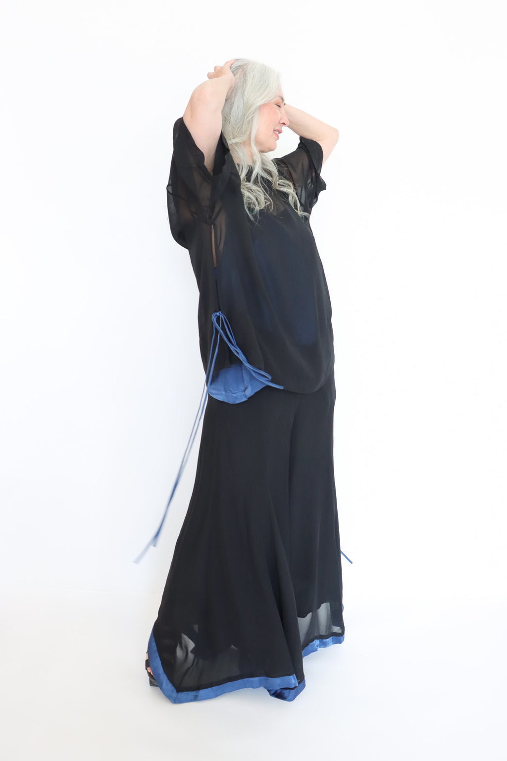 MiiN 1003 Blouse | ATELIER957