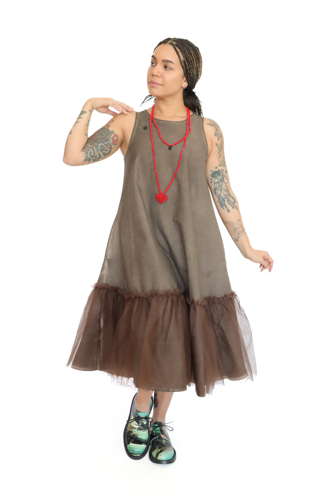 PLUSLAVIE PLÜ Across Extra Long Heart Necklace | ATELIER957