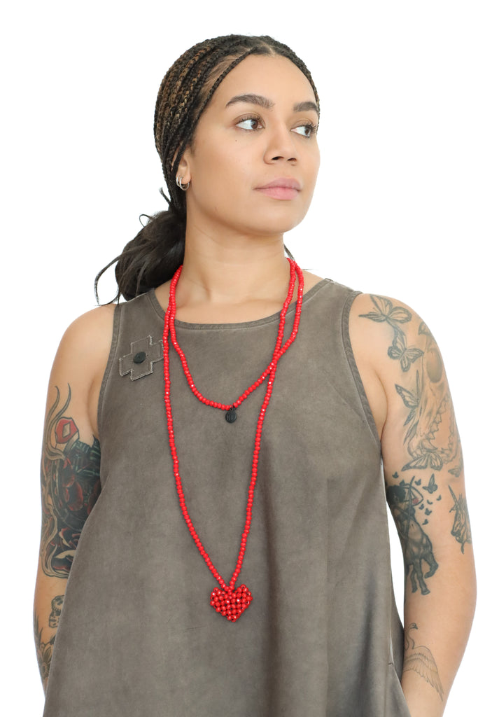 PLUSLAVIE PLÜ Across Extra Long Heart Necklace | ATELIER957