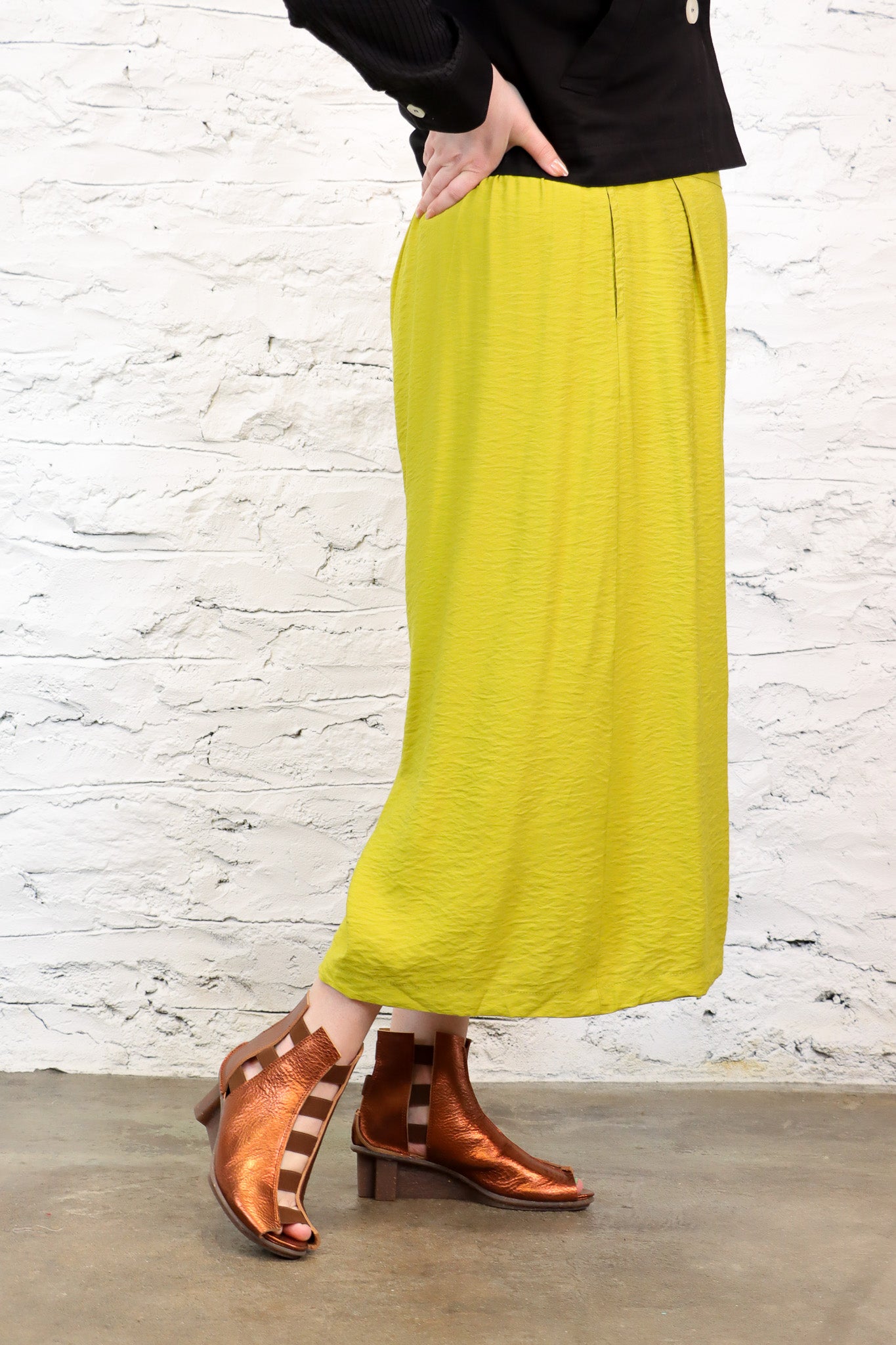 Amma Beauty Pants (2 Colors) | ATELIER957