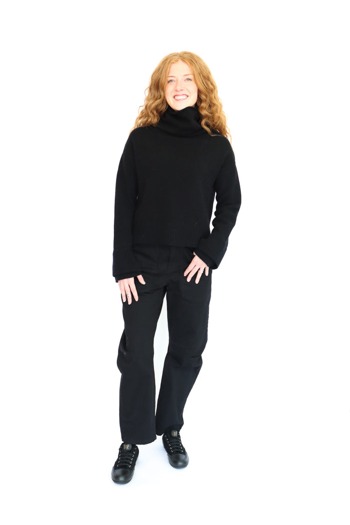 Touch Me by Olena Kovalenko Rotterdam Sweater (2 Colors) | ATELIER957