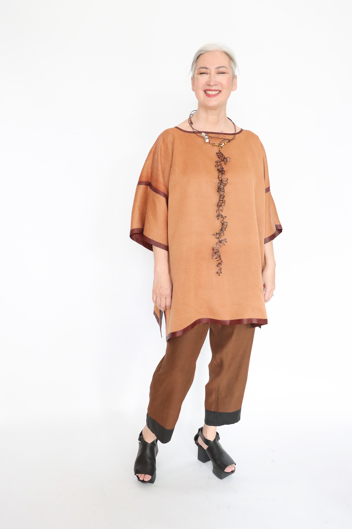 Noir Mud Silk Habotai Rust Tunic | ATELIER957