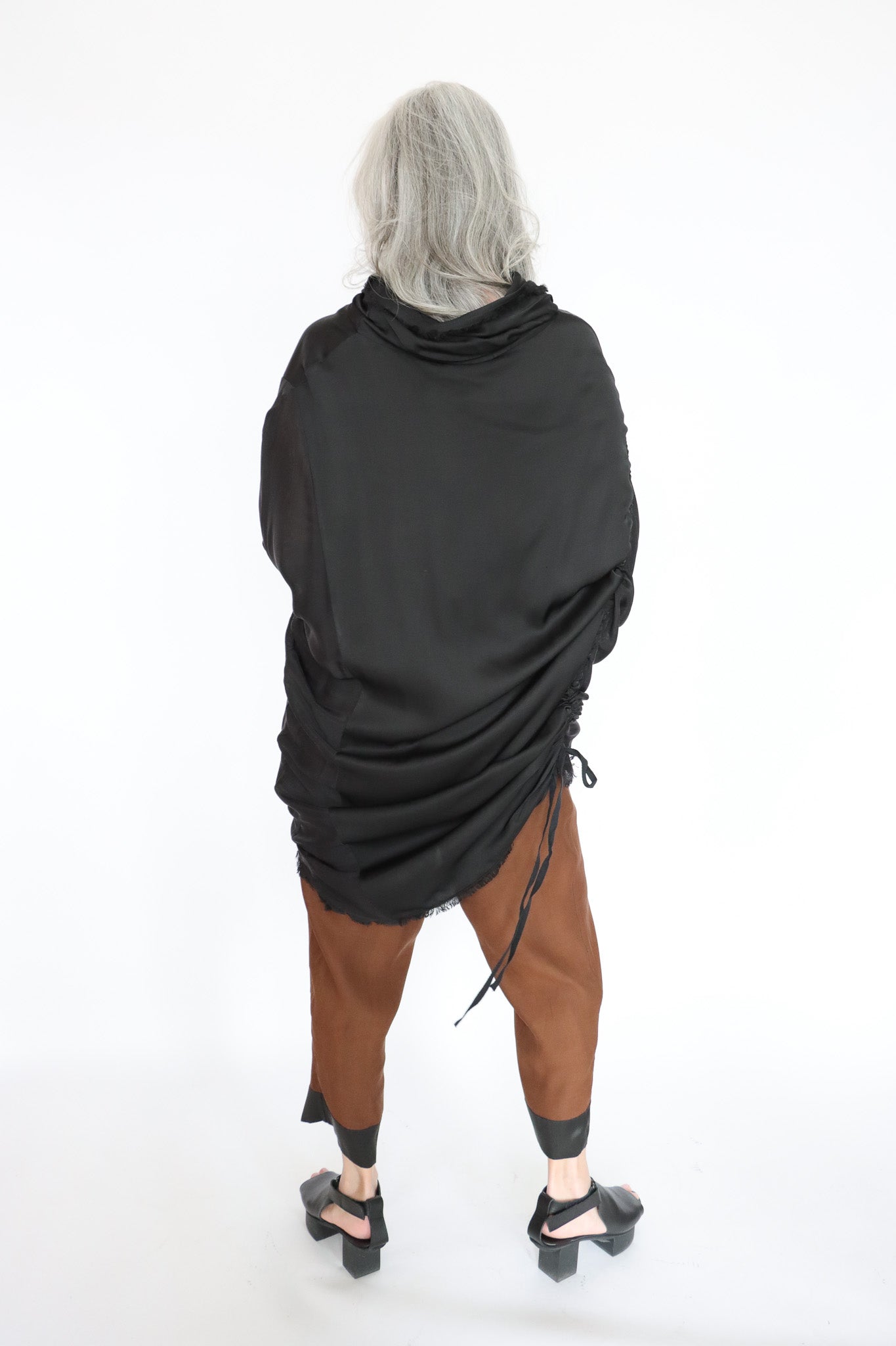 sanctamuerte 427 Tunic | ATELIER957