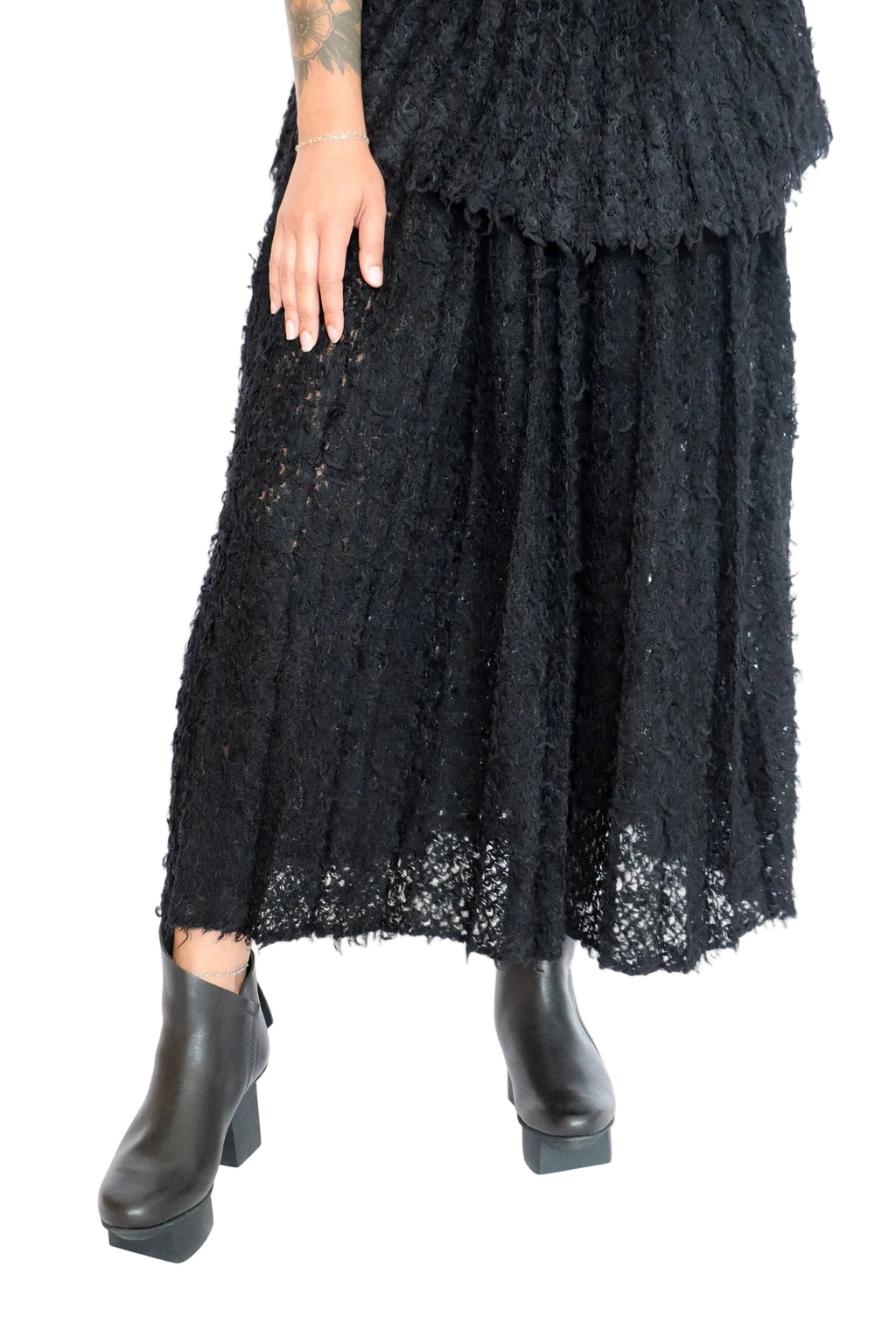 The AVIU Pleated Skirt | ATELIER957