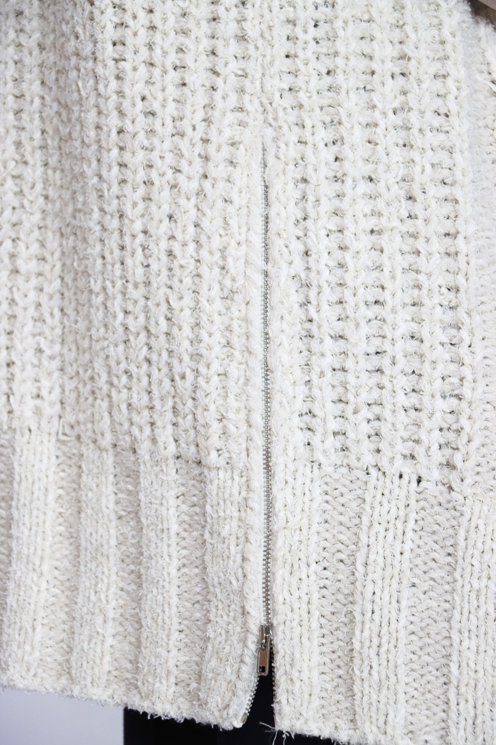 AVIU No Sleeve Jumper | ATELIER957