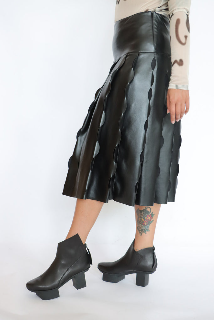 AVIU Eco Leather Skirt | ATELIER957