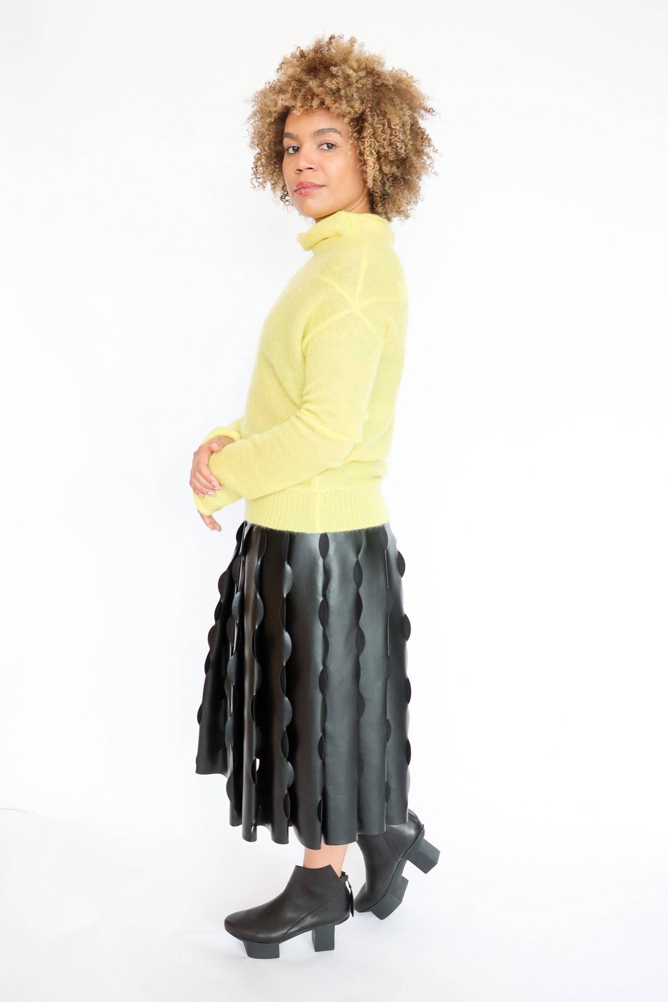 Touch Me by Olena Kovalenko London Sweater (2 Colors) | ATELIER957