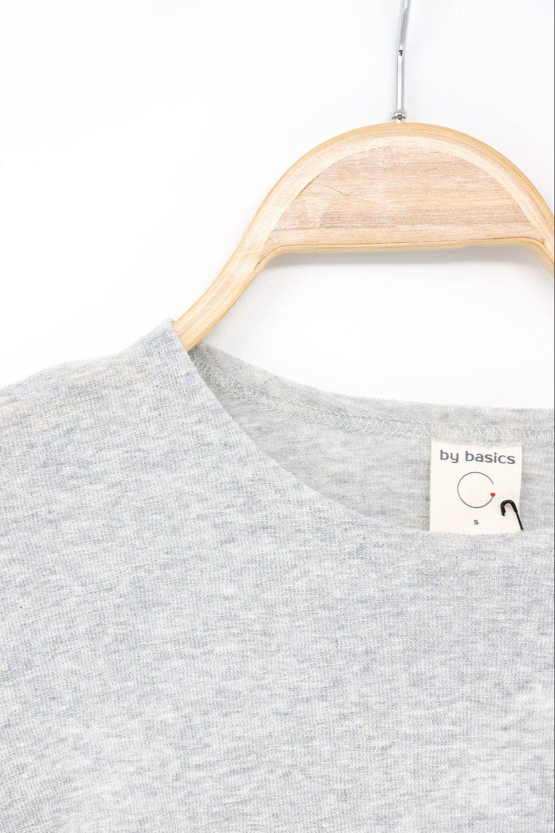 by basics 4007 Tank Top (2 Colors) | ATELIER957