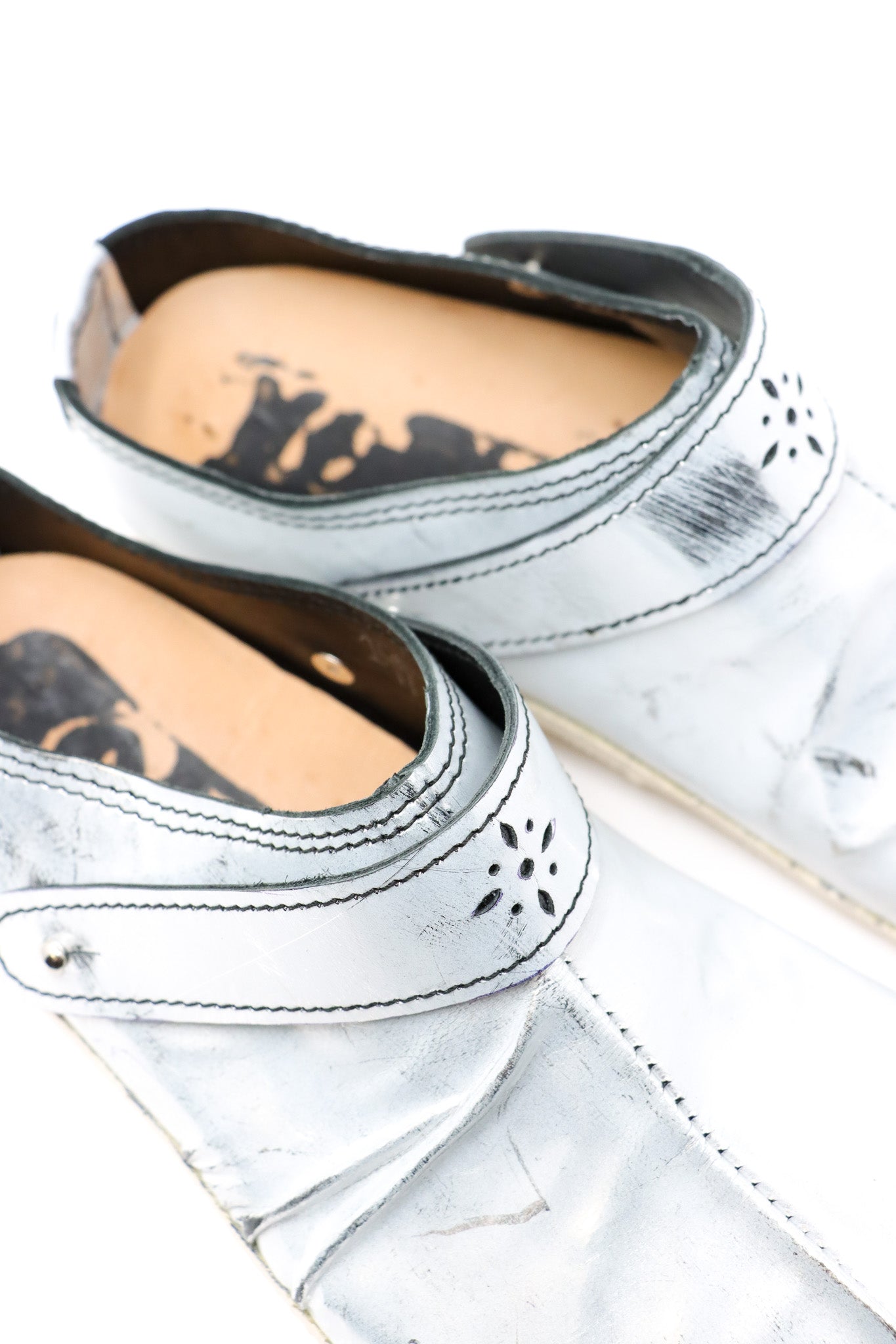 koryavy_dub Aged Silver Goatskin Clogs | ATELIER957