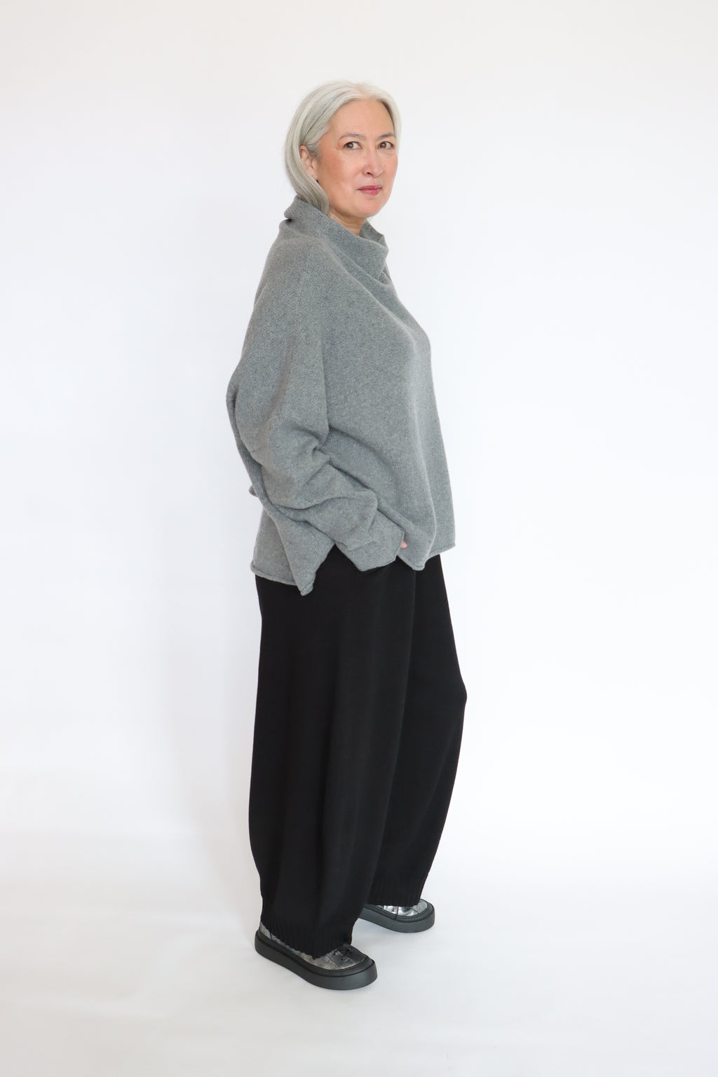 Rundholz 225 1397605 Knitted Trousers | ATELIER957