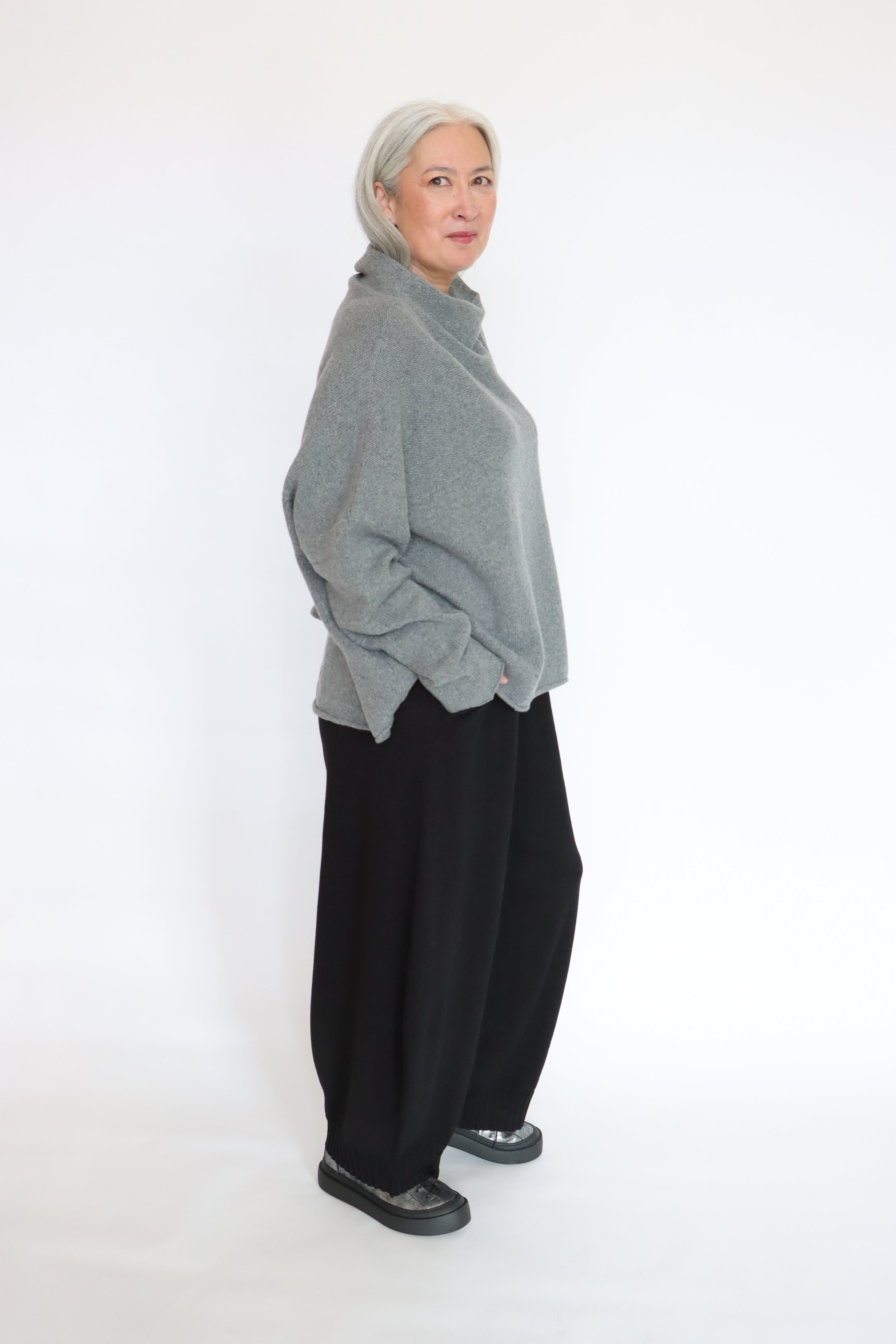 Rundholz 225 1397605 Knitted Trousers | ATELIER957