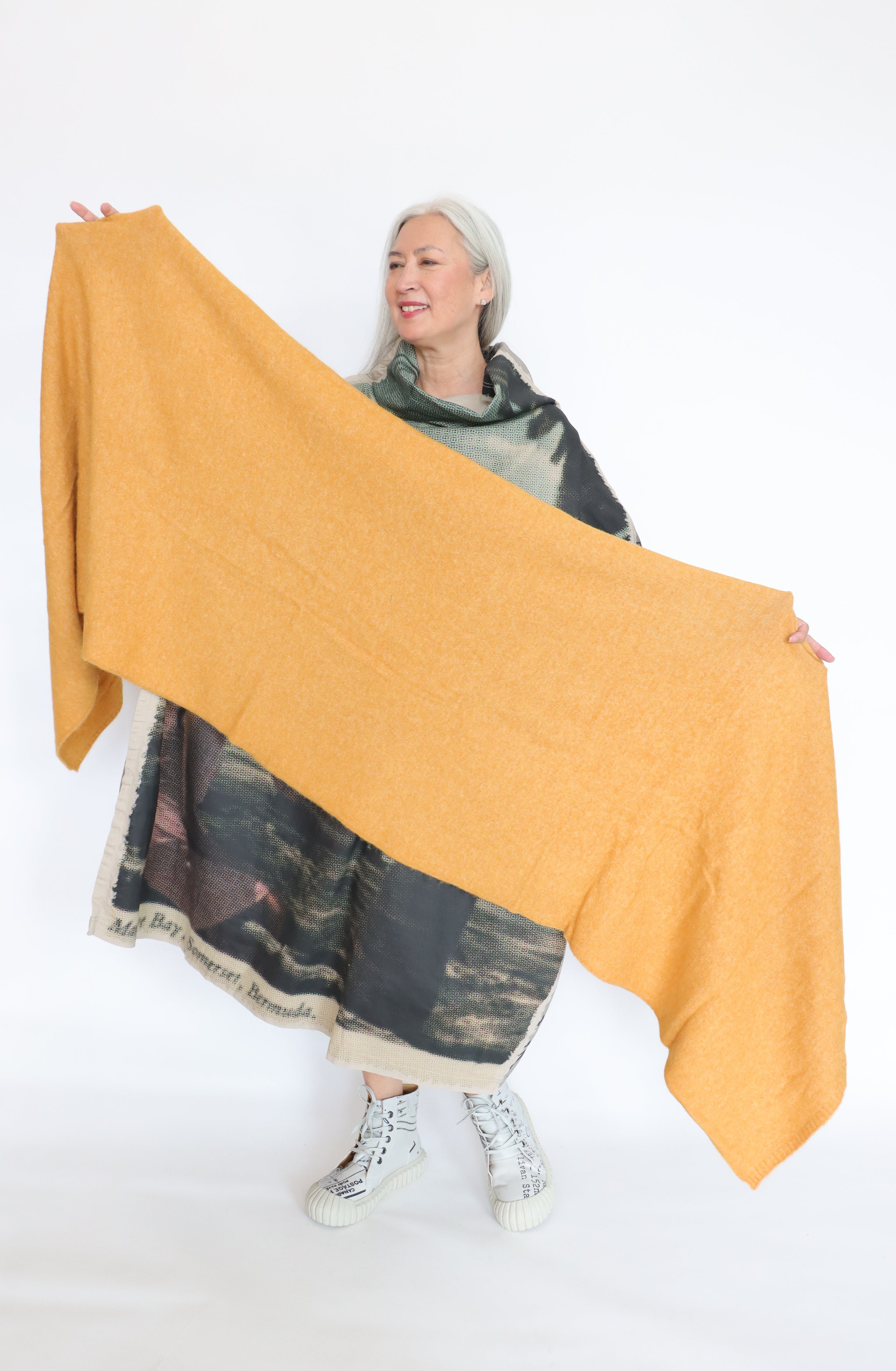 Rundholz Dip 225 2467706 Knitted Scarf | ATELIER957