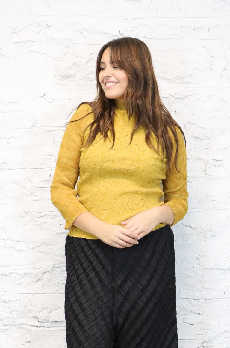 MC Oasis Embroider Top (2 Colors) I ATELIER957