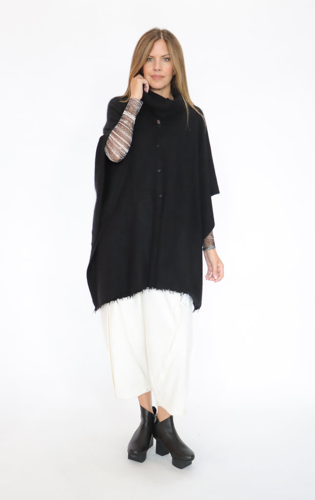 Rundholz 225 1337707 Knitted Pancho | ATELIER957