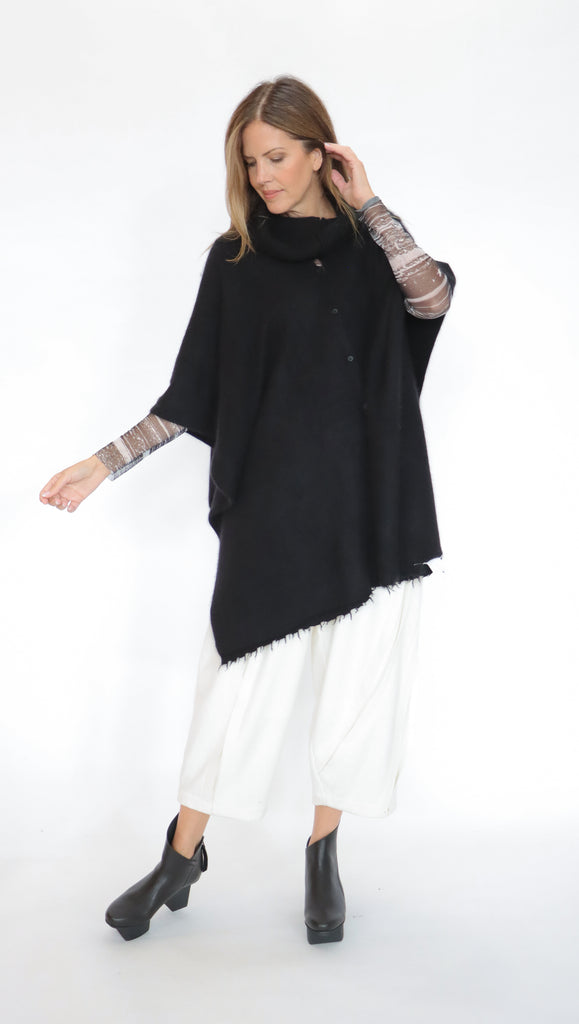 Rundholz 225 1337707 Knitted Pancho | ATELIER957