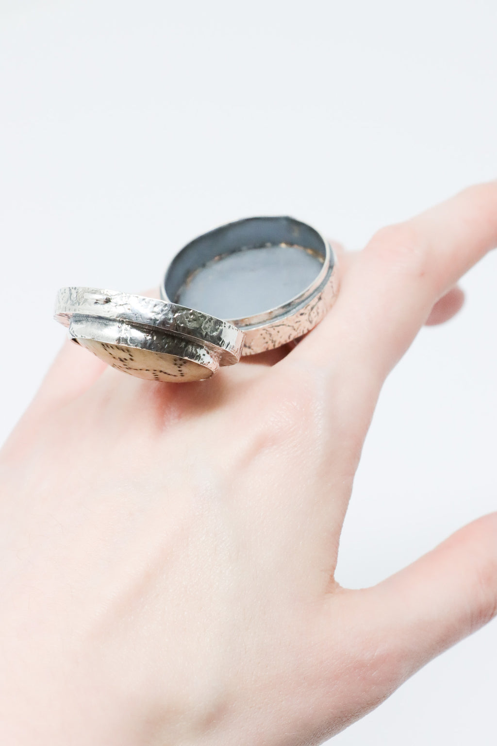 Sally Bass Locket Ring I ATELIER957