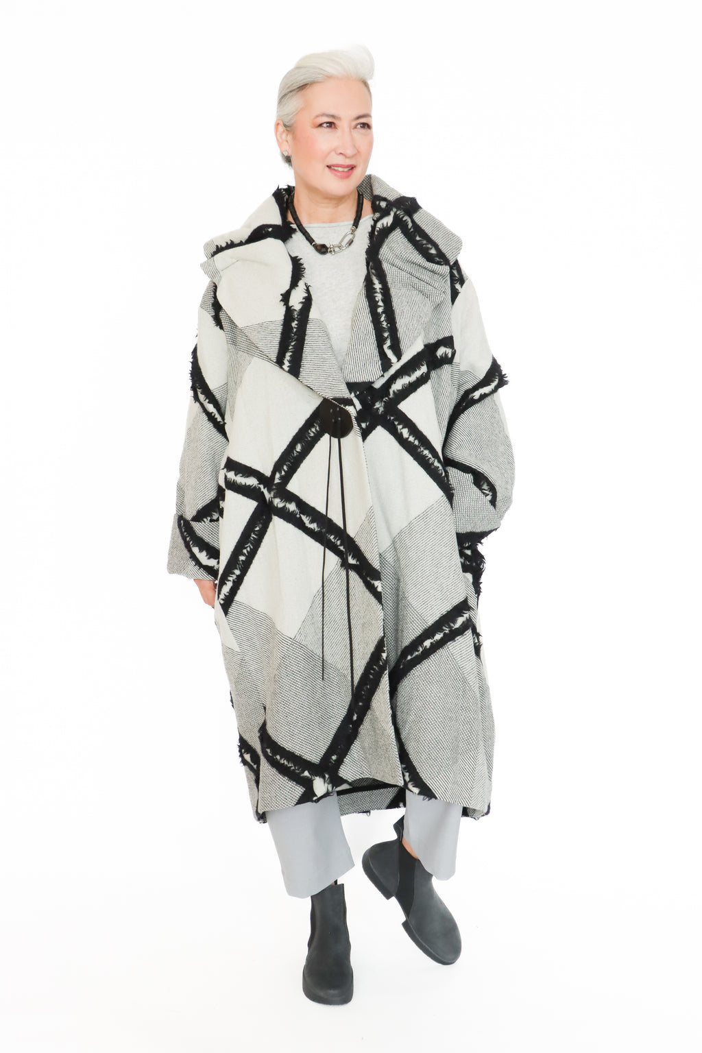 Moyuru 253108 Coat | ATELIER957