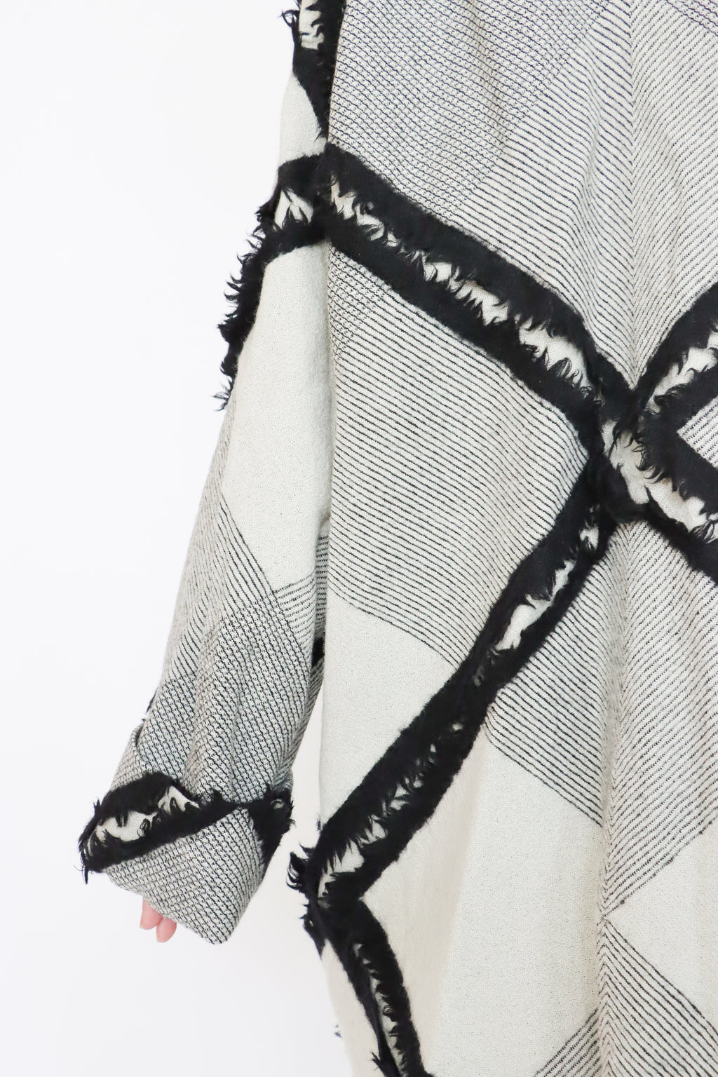Moyuru 253108 Coat | ATELIER957