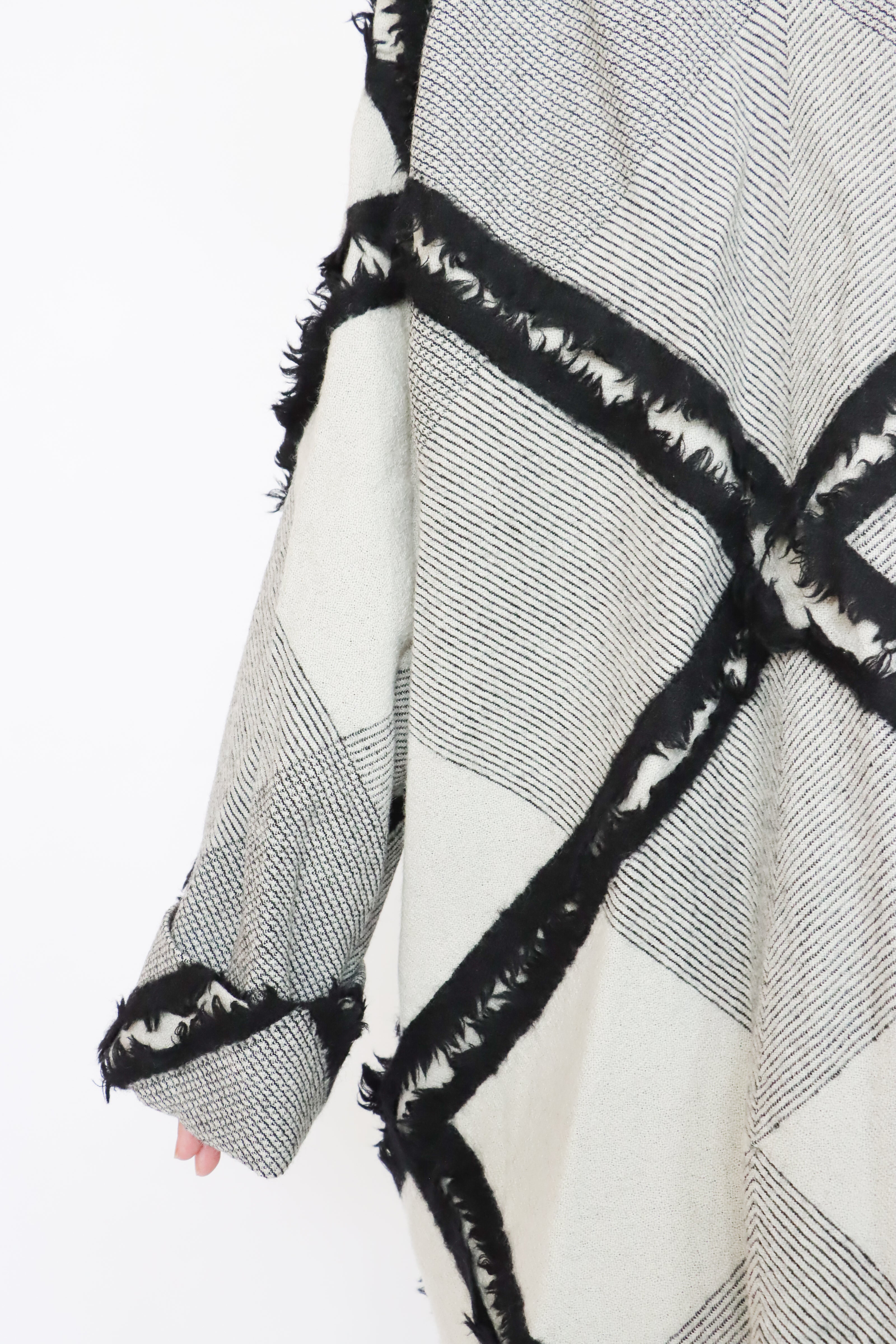 Moyuru 253108 Coat | ATELIER957