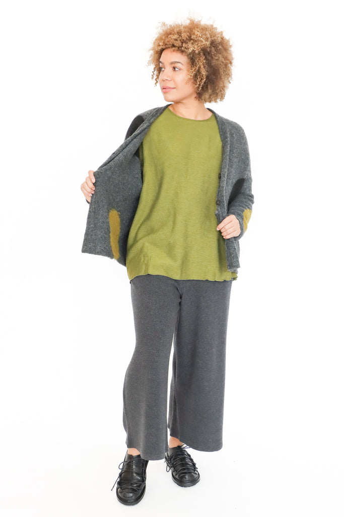 Neirami Flared Blouse (2 Colors) | ATELIER957