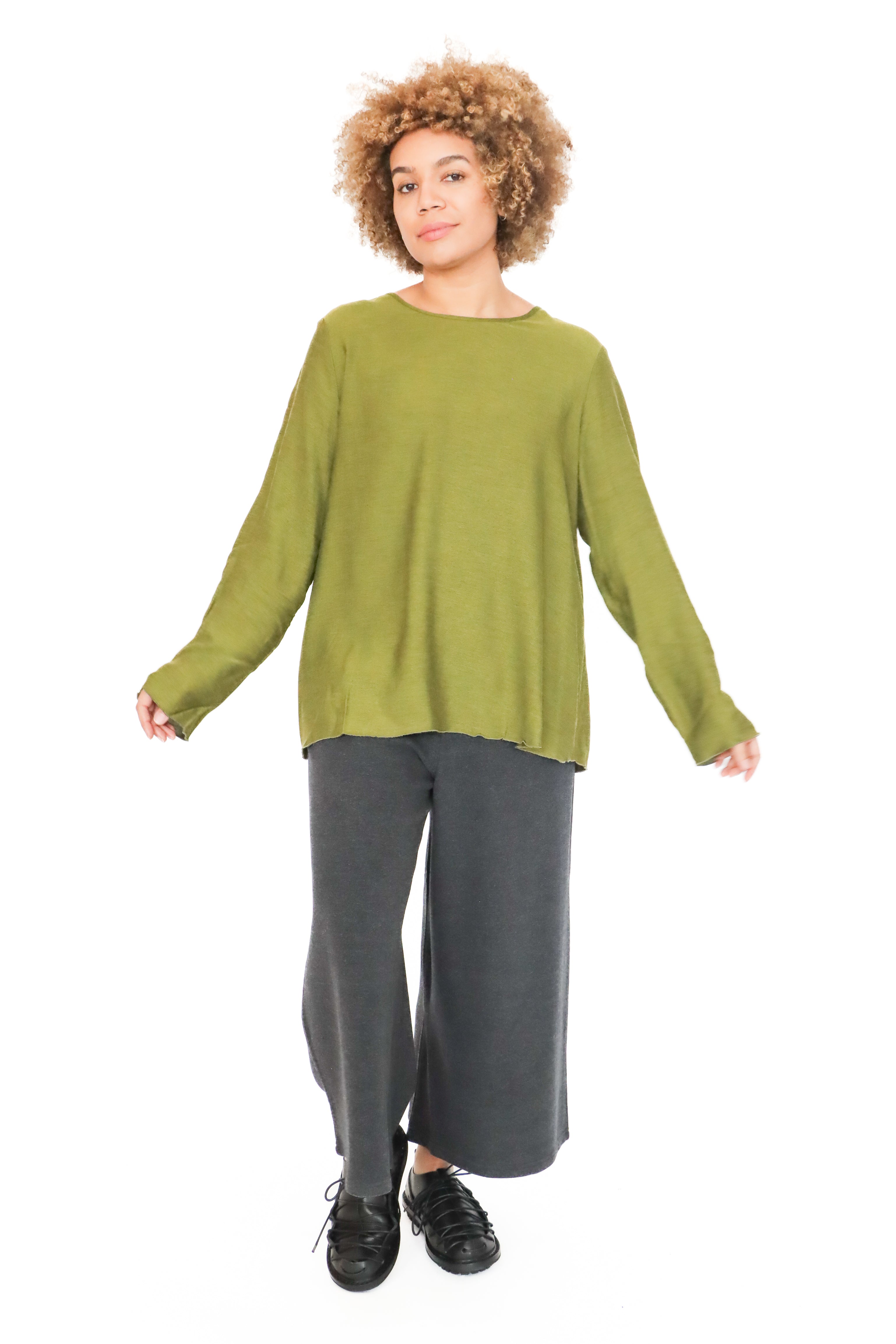 Neirami Flared Blouse (2 Colors) | ATELIER957