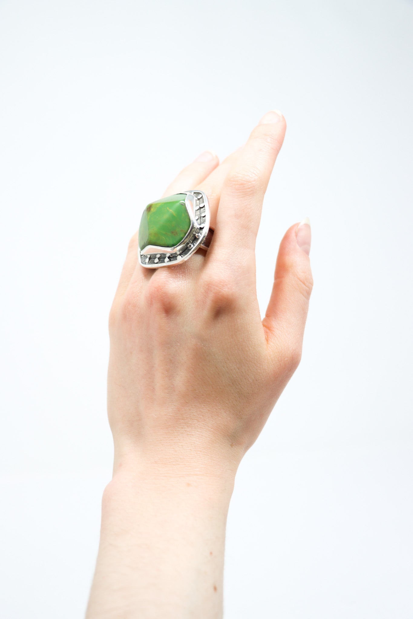 Sally Bass Apple Green Bakelite Ring I ATELIER957