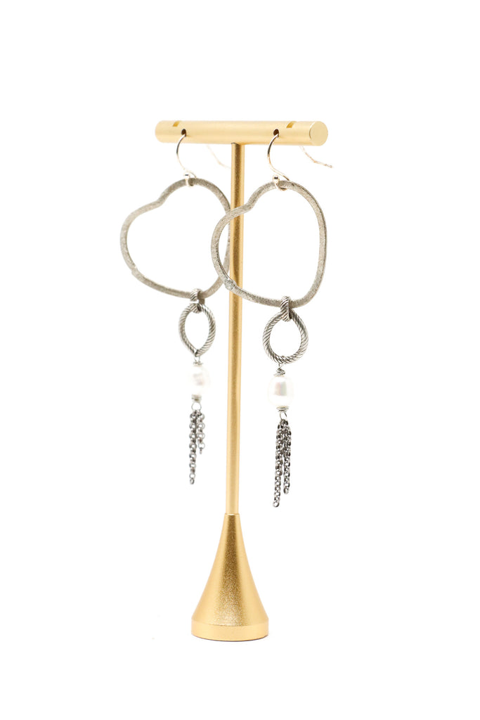 Mya Lambrecht Heart Dangle Earrings | ATELIER957