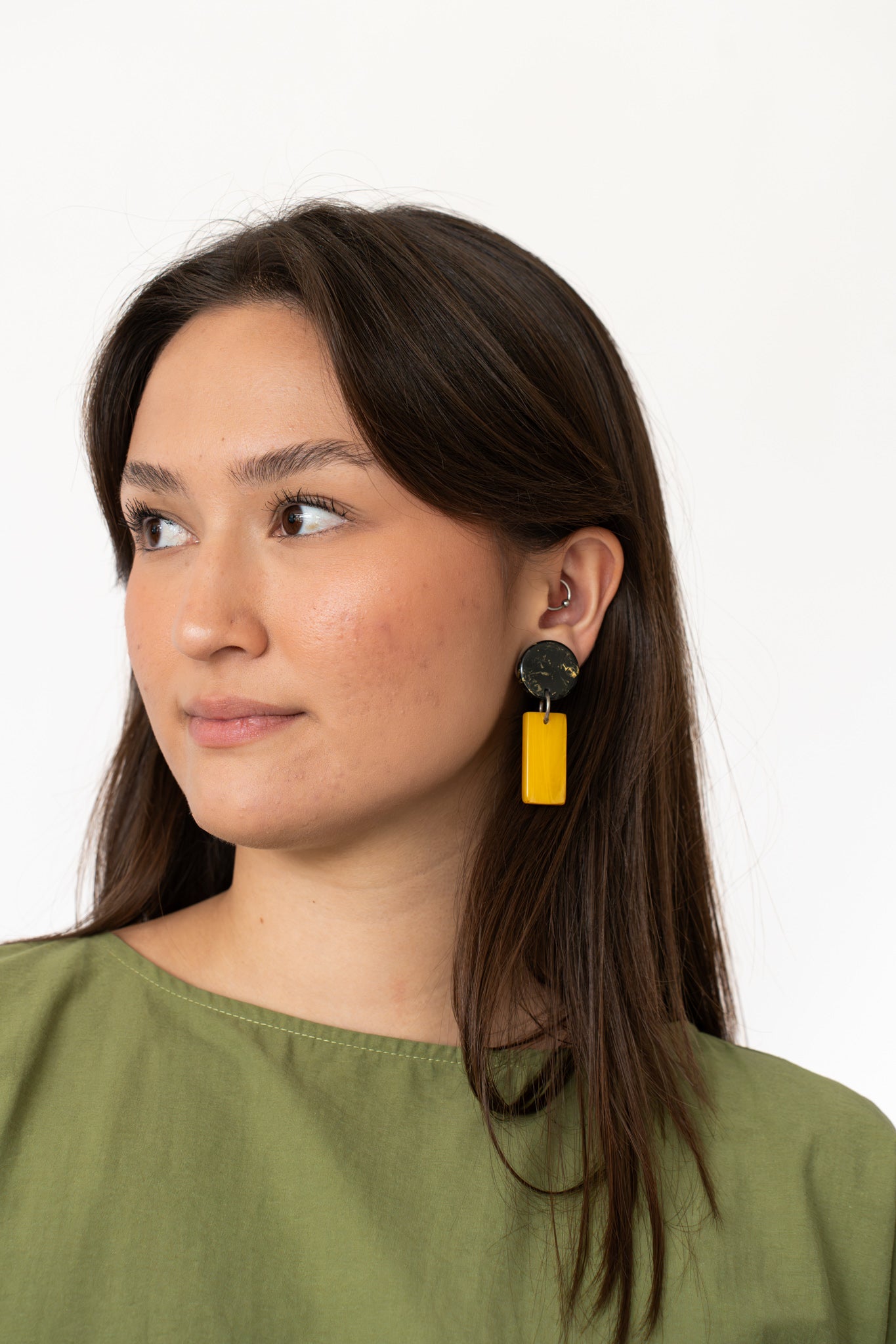 Sally Bass B&Y Resin Clip-On Earrings