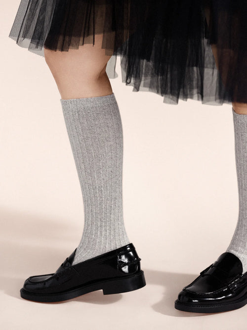 Long Reverse Cashmere Rib Knee Hi Socks | ATELIER957