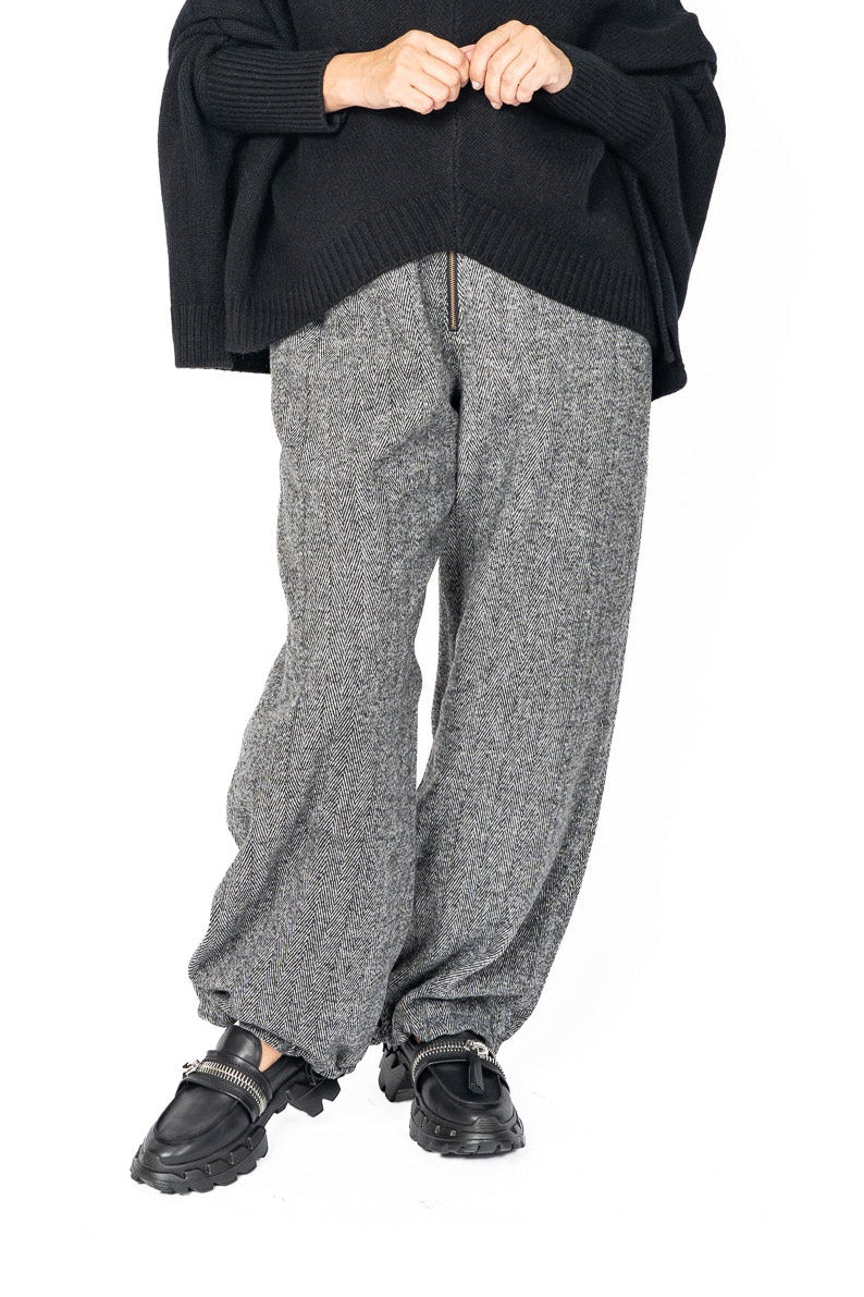 asparagus_ Herringbone Pants | ATELIER957