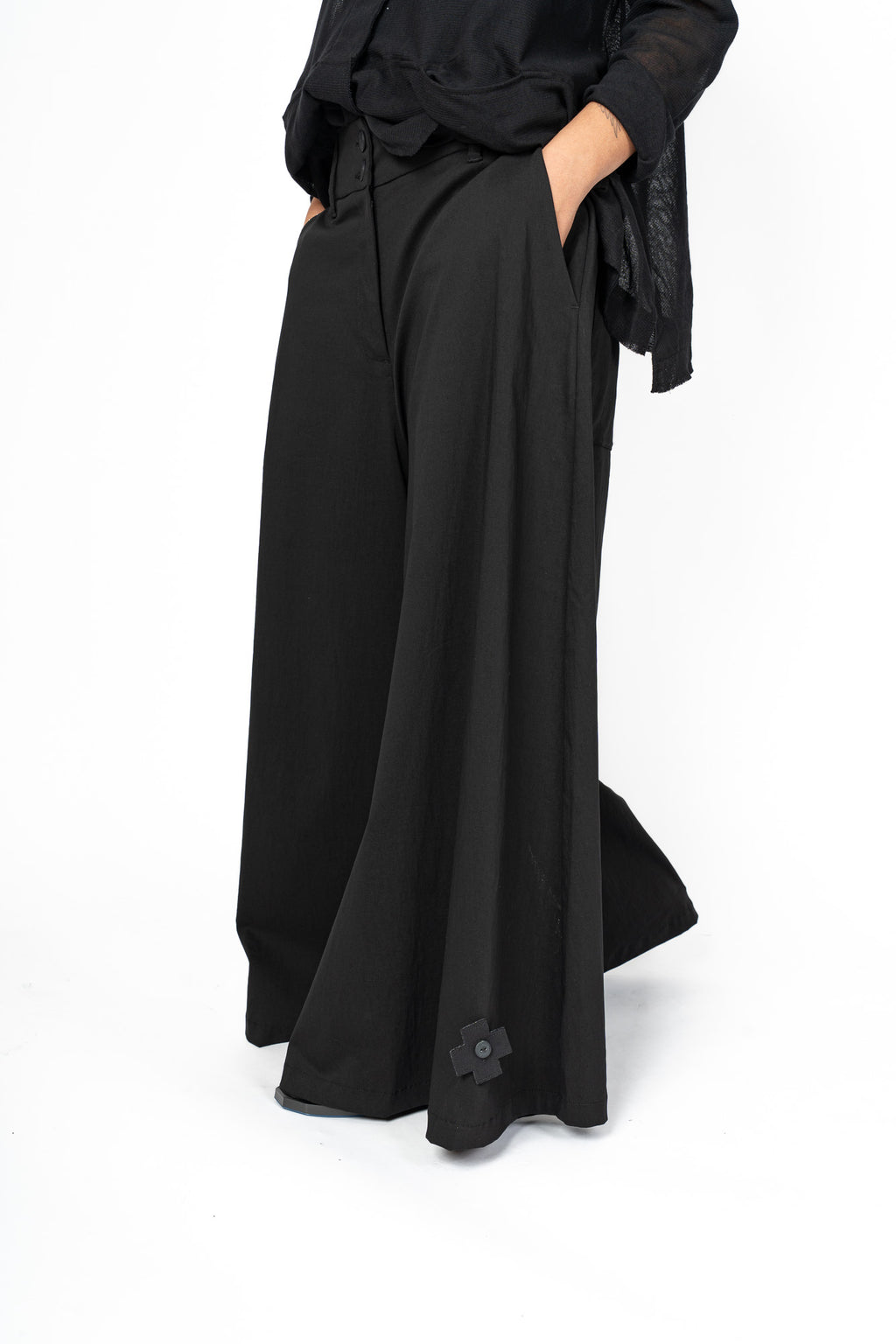 PLUSLAVIE PLÜ Split Pants | ATELIER957