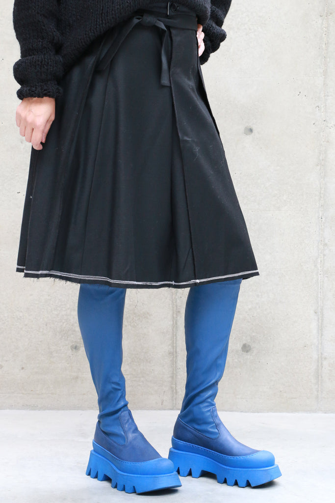 Umit Unal Pleated Black Wool Skirt | ATELIER957