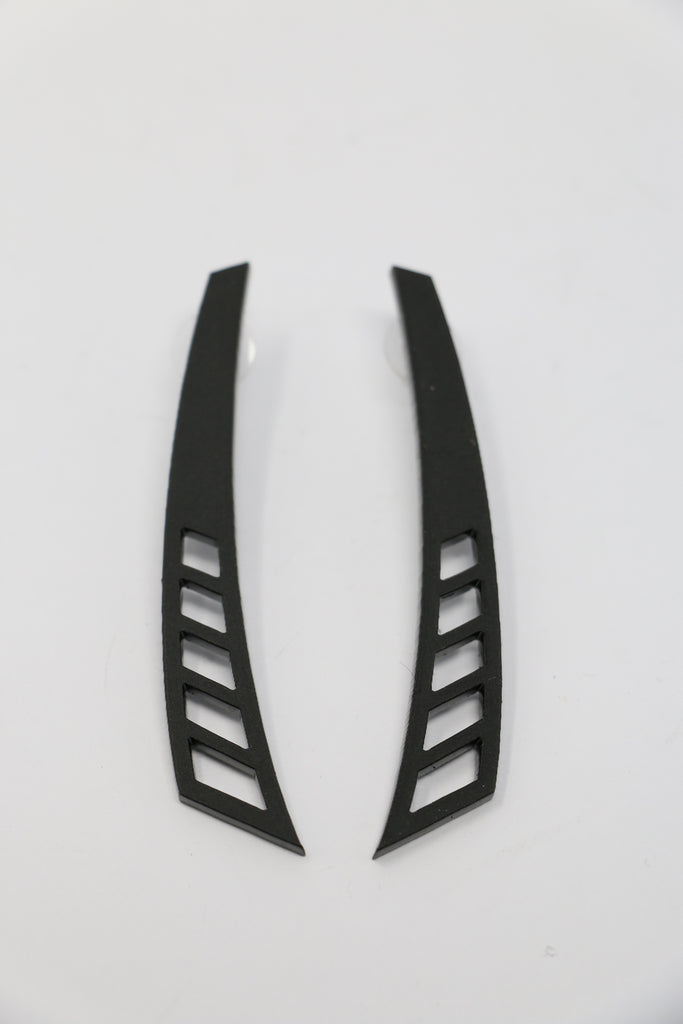 Takara Cutout Fin Earrings | ATELIER957