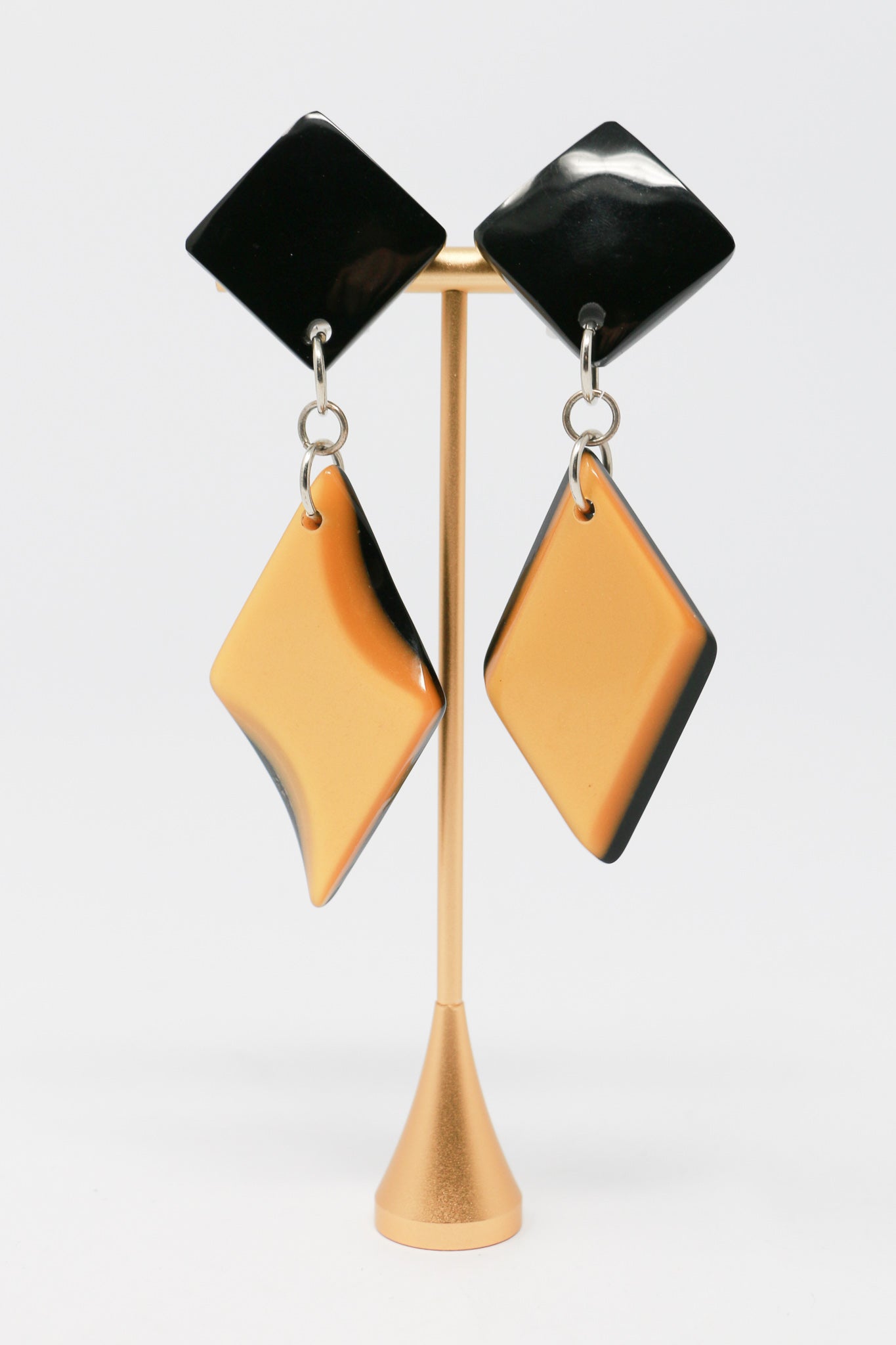 Sally Bass Black&Yellow Clip-On Earrings | ARELIER957