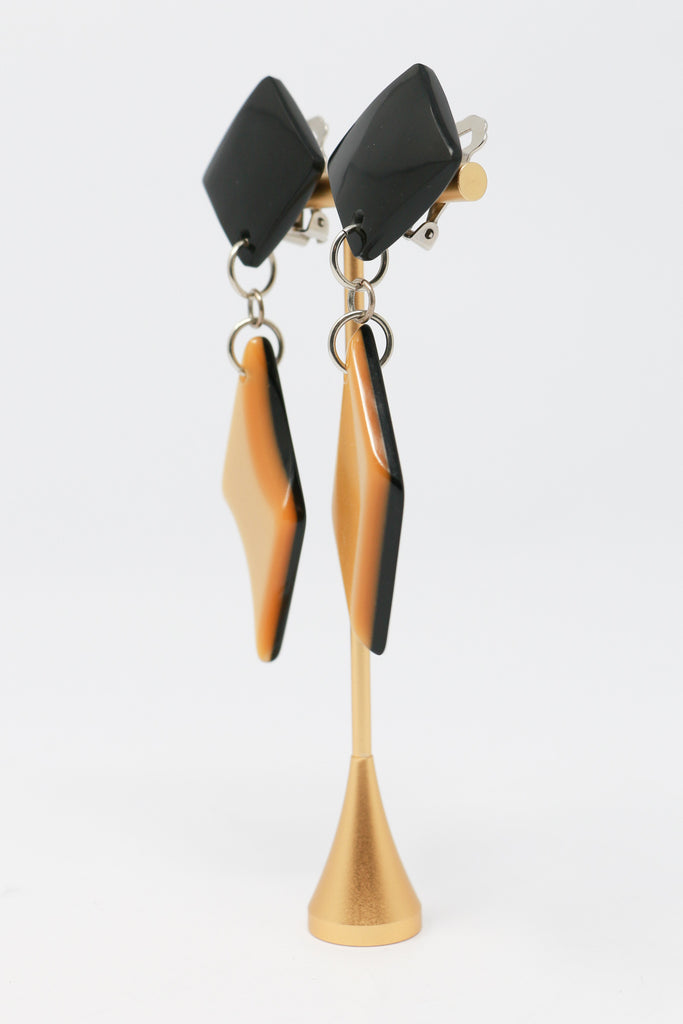 Sally Bass Black&Yellow Clip-On Earrings | ARELIER957